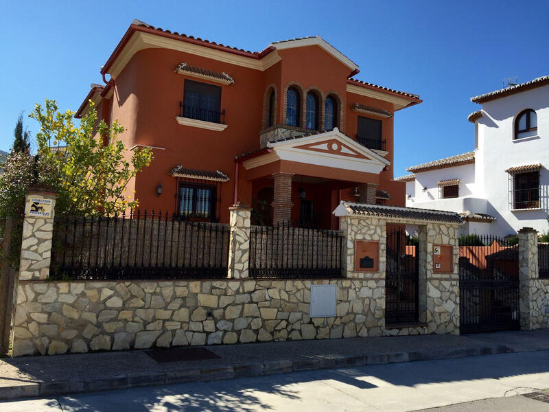 Villa for sale in Antequera, Málaga