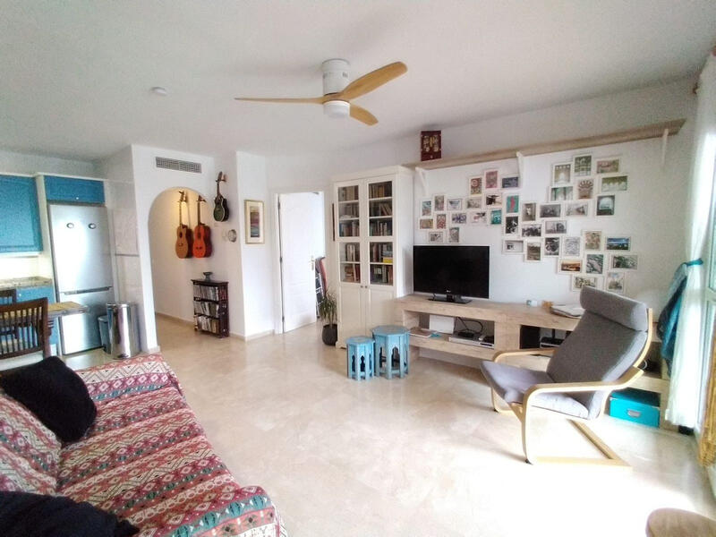 2 slaapkamer Appartement Te koop