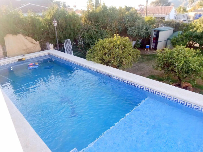 Villa till salu i Alhaurin de la Torre, Málaga