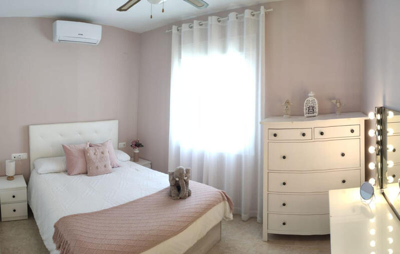 4 Cuarto Villa en venta