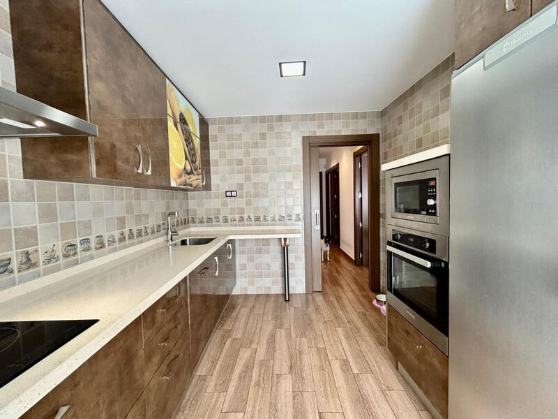 3 bedroom Apartment for sale