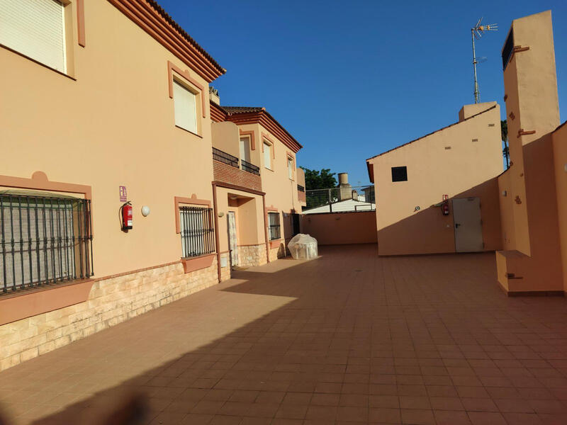 Apartamento en venta en Pizarra, Málaga
