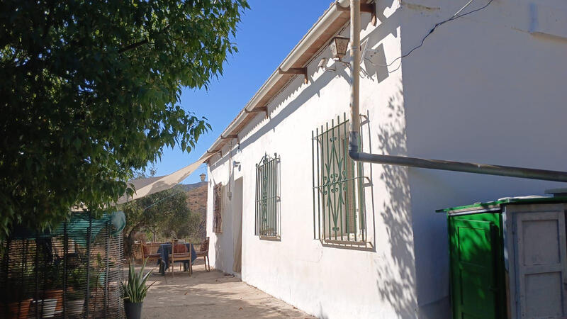 2 bedroom Country House for sale