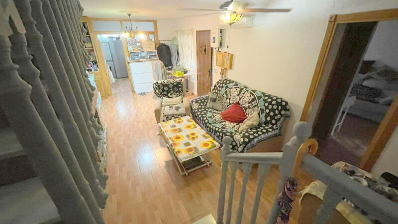 4 bedroom Townhouse for sale