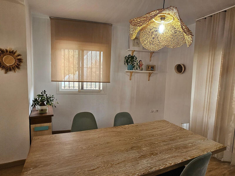 3 bedroom Townhouse for sale