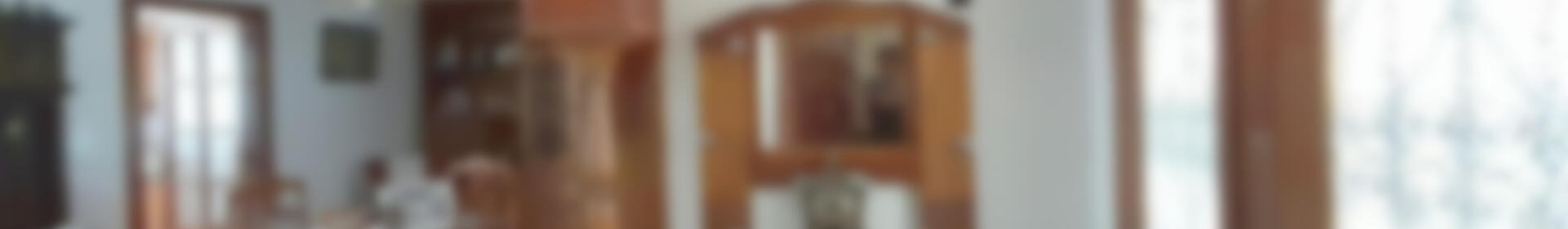 6 bedroom Townhouse for sale