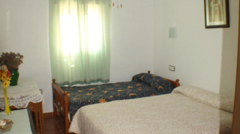 4 спальная комната Деревенский Дом продается