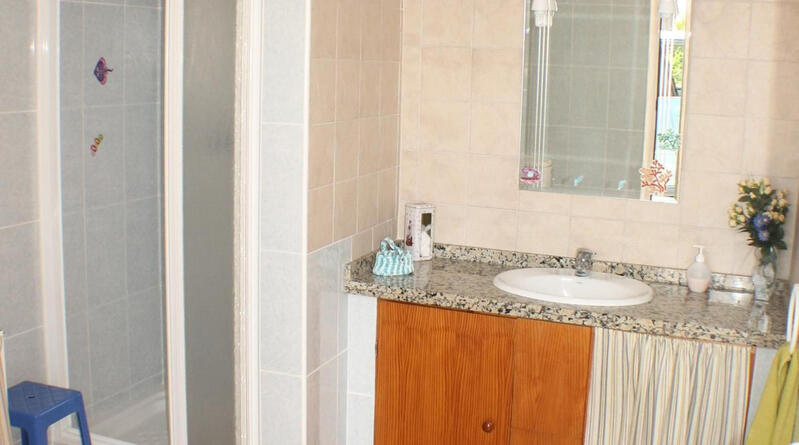 4 спальная комната Деревенский Дом продается