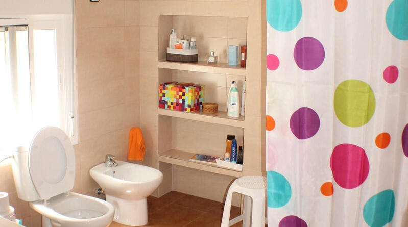 4 спальная комната Деревенский Дом продается