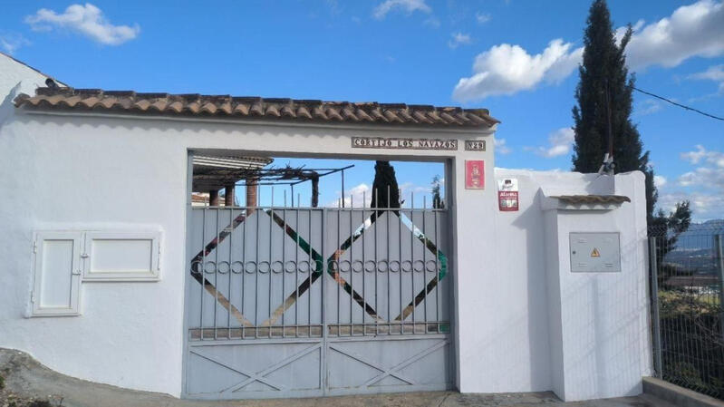 4 спальная комната Деревенский Дом продается