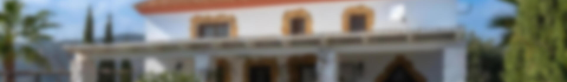 3 bedroom Commercial Property for sale