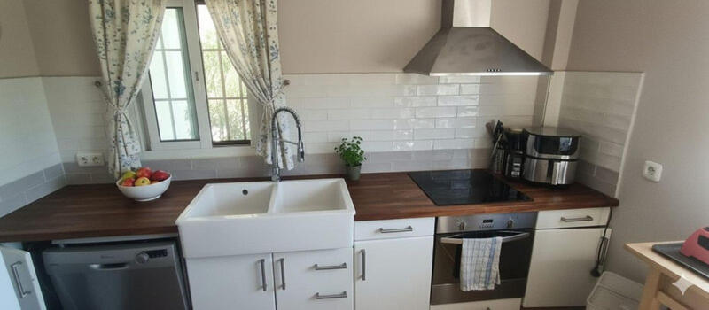 3 bedroom Commercial Property for sale