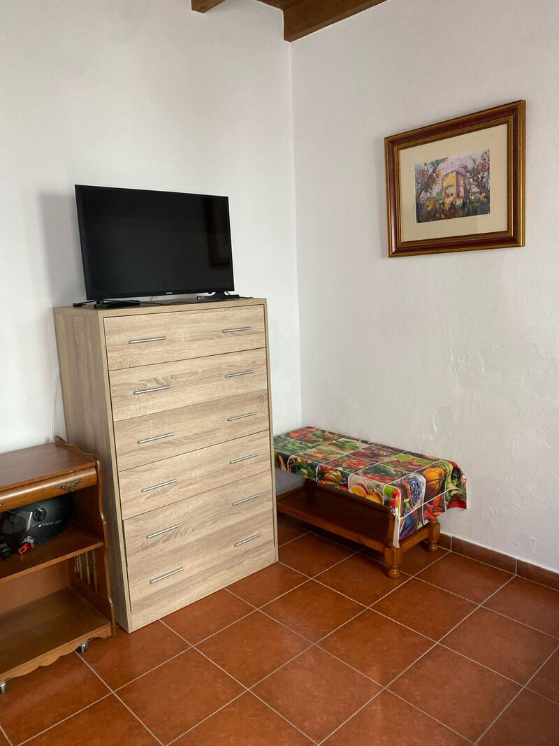 2 slaapkamer Gezinswoning Te koop 2 slaapkamer Gezinswoning Te koop