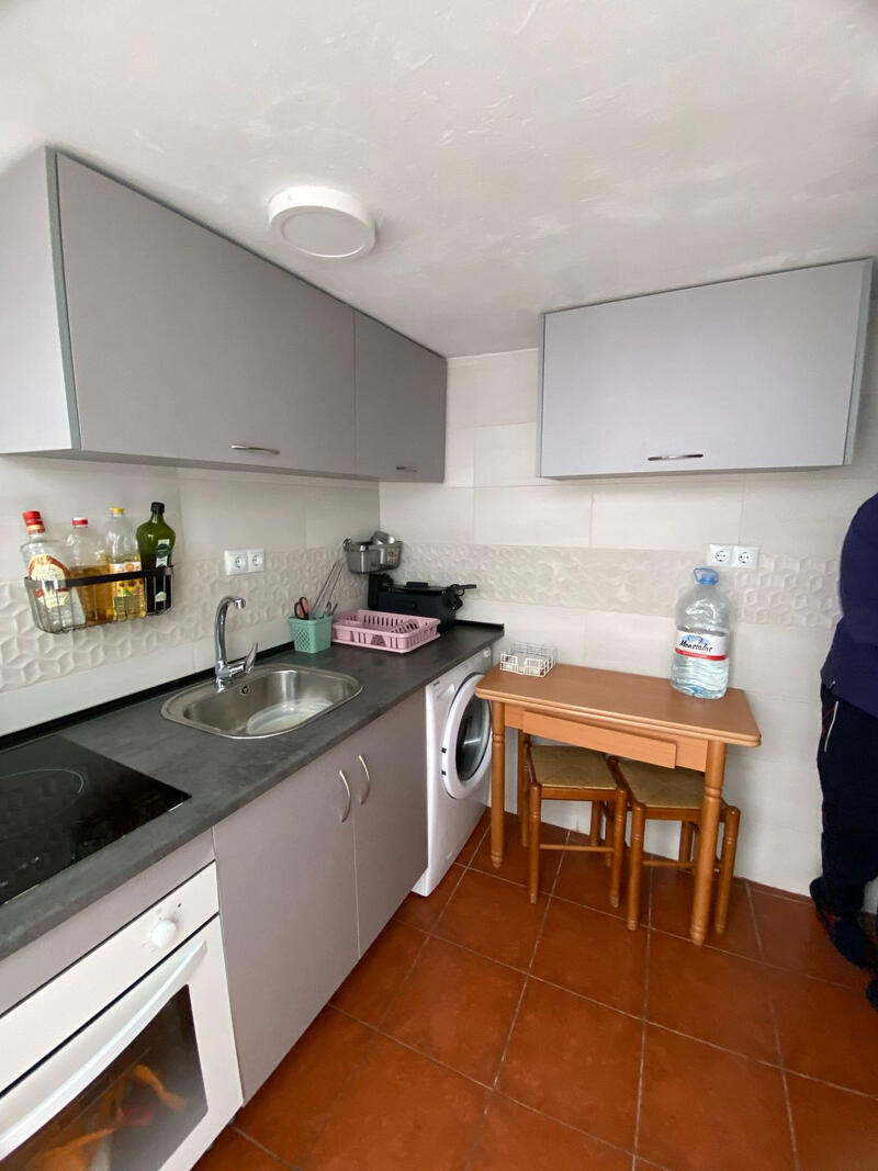 2 slaapkamer Gezinswoning Te koop 2 slaapkamer Gezinswoning Te koop