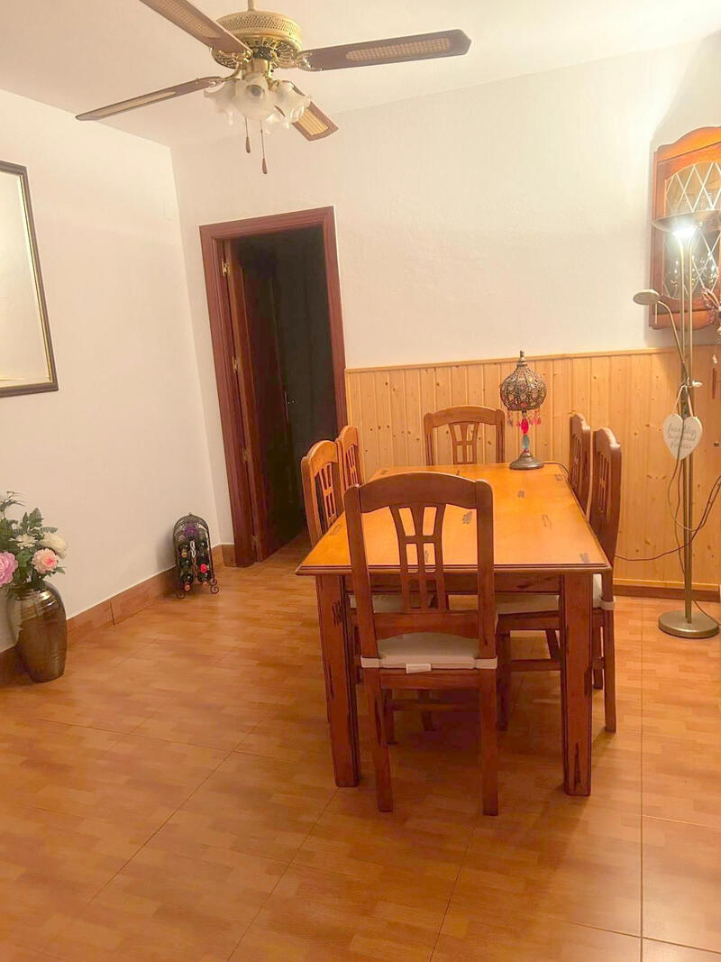 5 спальная комната вилла продается 5 спальная комната вилла продается