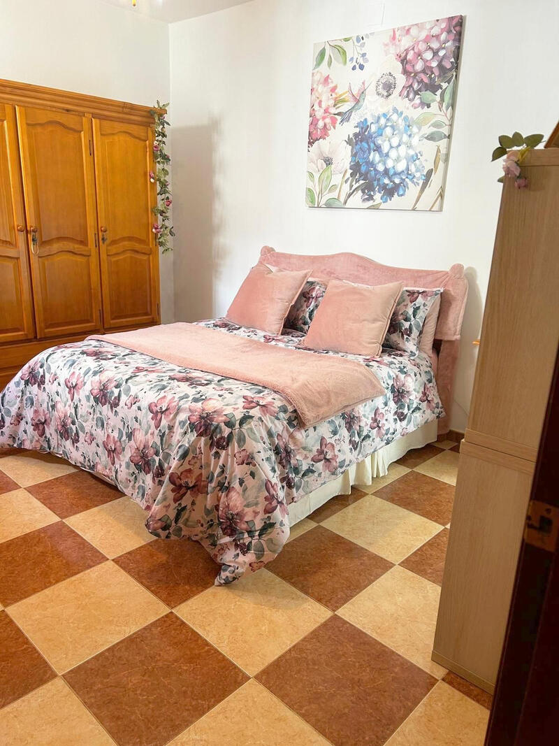 5 спальная комната вилла продается 5 спальная комната вилла продается