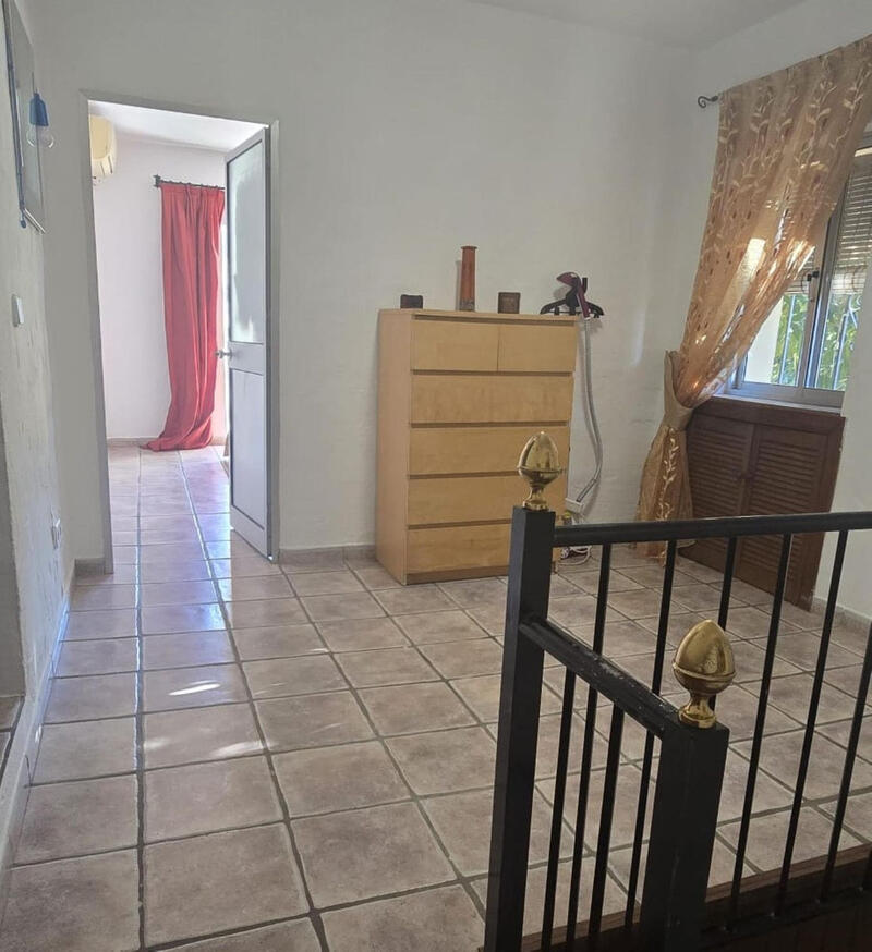 5 bedroom Country House for sale