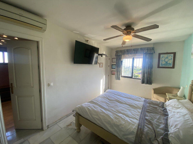 6 soverom Villa til salgs