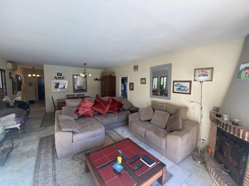 6 soverom Villa til salgs