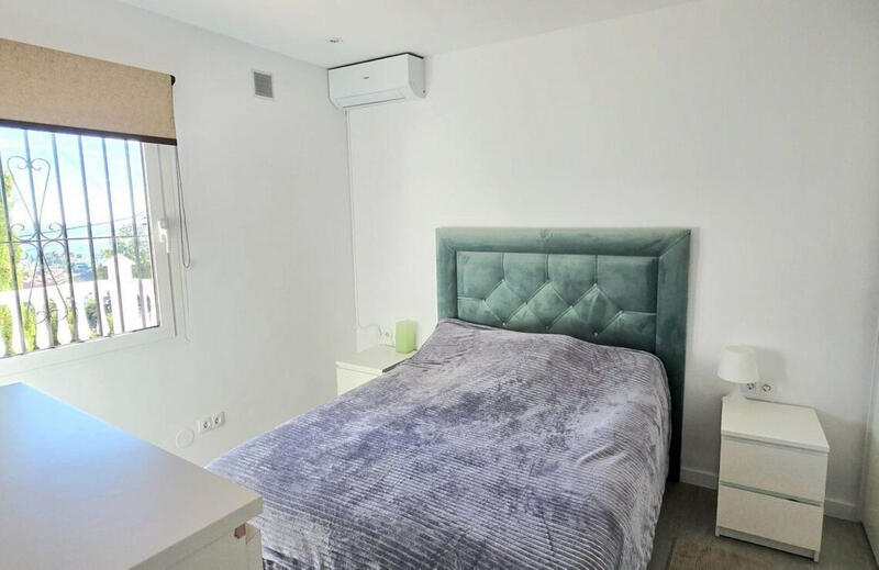 4 спальная комната вилла продается