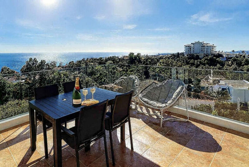 4 спальная комната вилла продается