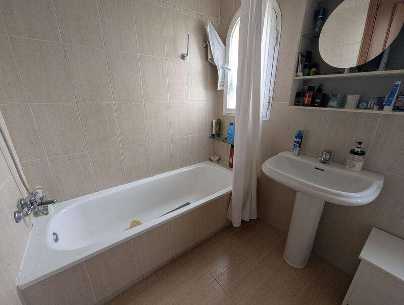 2 спальная комната квартира продается