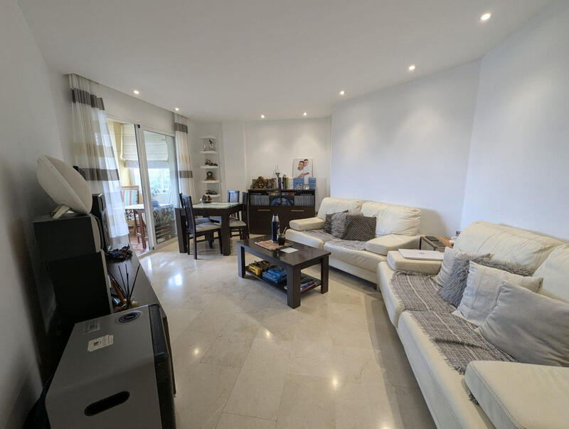 2 спальная комната квартира продается