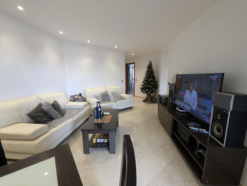 2 спальная комната квартира продается