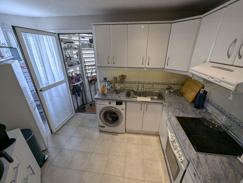 2 спальная комната квартира продается