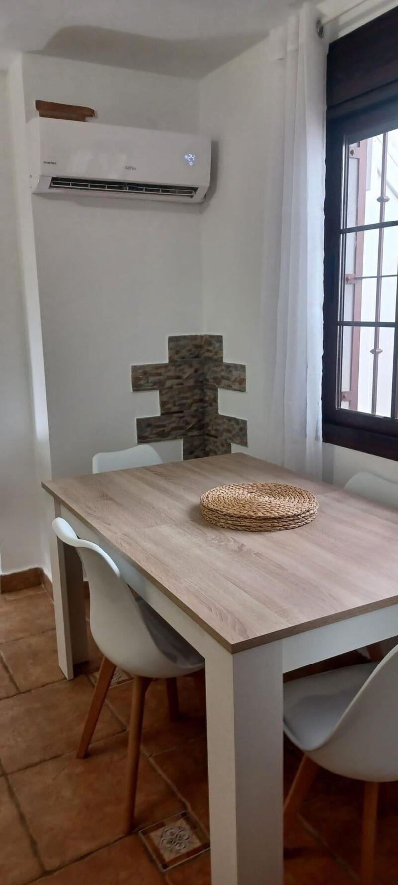 4 bedroom Townhouse for sale