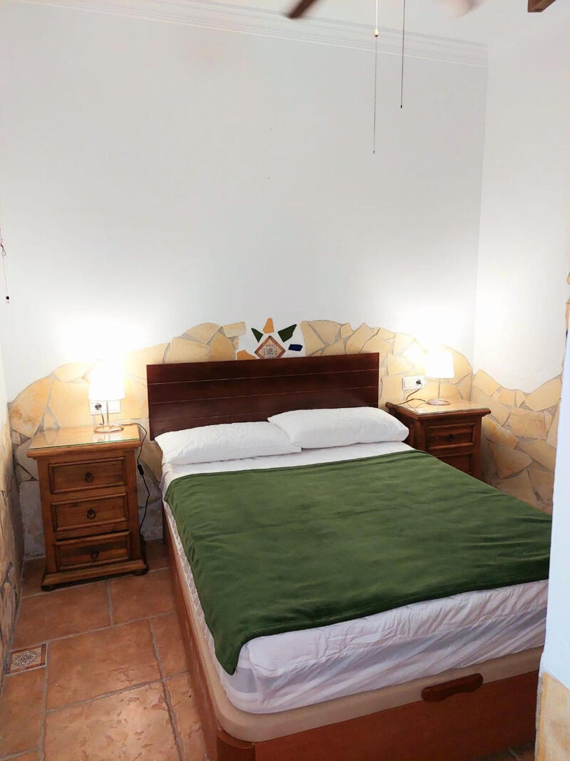 4 bedroom Townhouse for sale