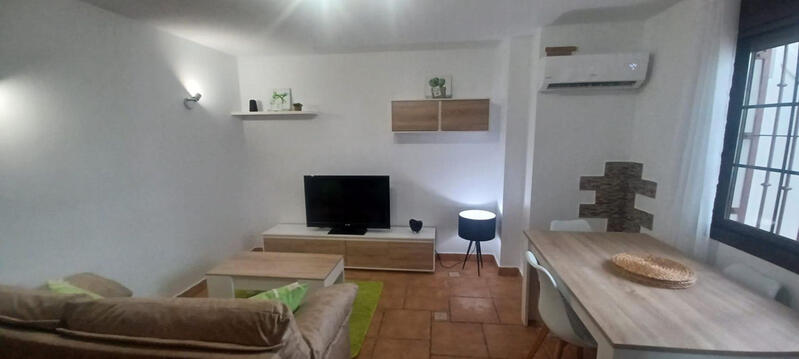 4 bedroom Townhouse for sale