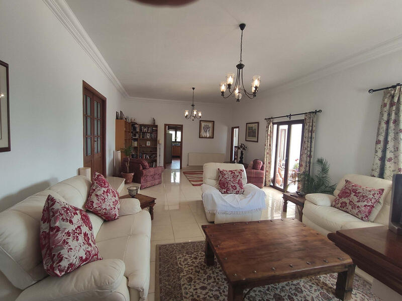 3 Cuarto Villa en venta