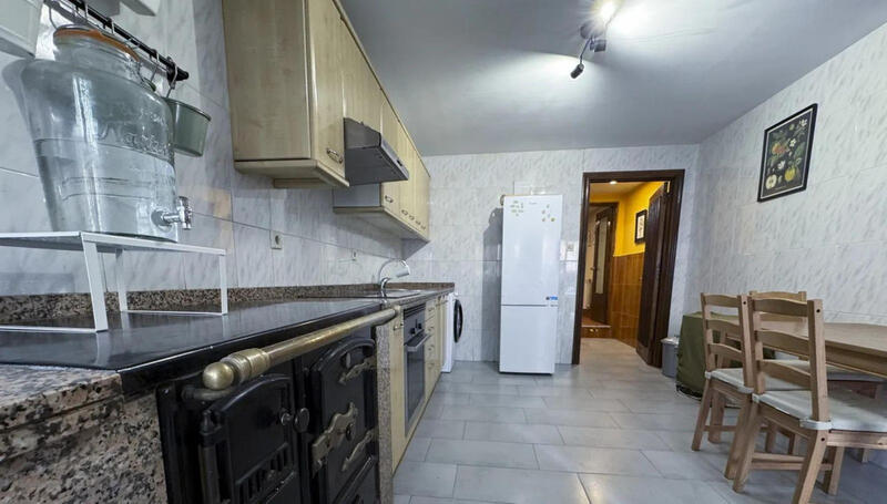 4 sovrum Radhus till salu