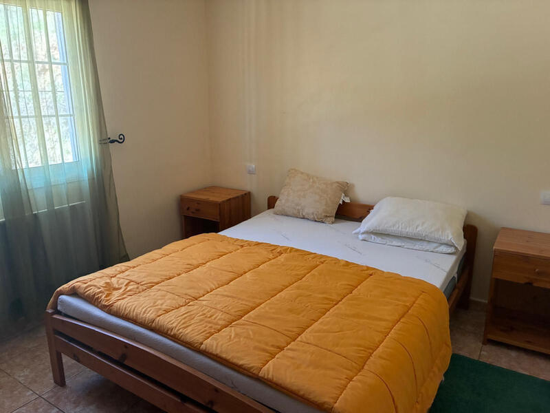 4 спальная комната Деревенский Дом продается