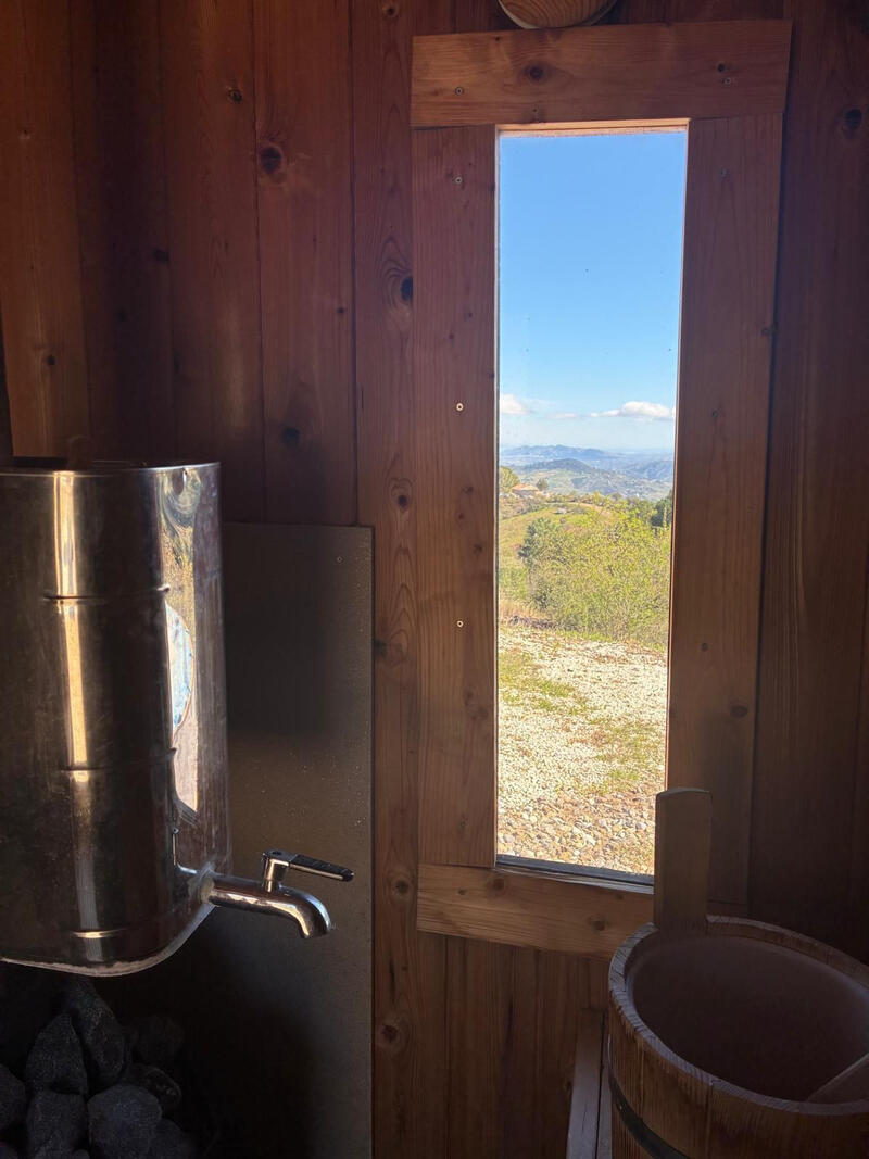 4 спальная комната Деревенский Дом продается