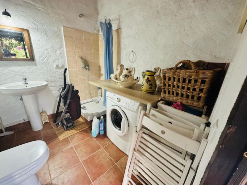 2 bedroom Country House for sale 2 bedroom Country House for sale