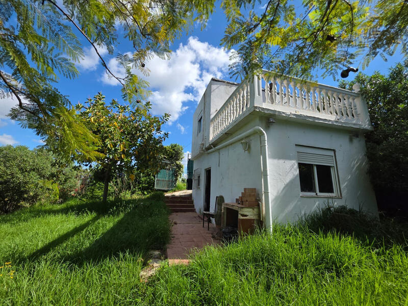 3 bedroom Commercial Property for sale
