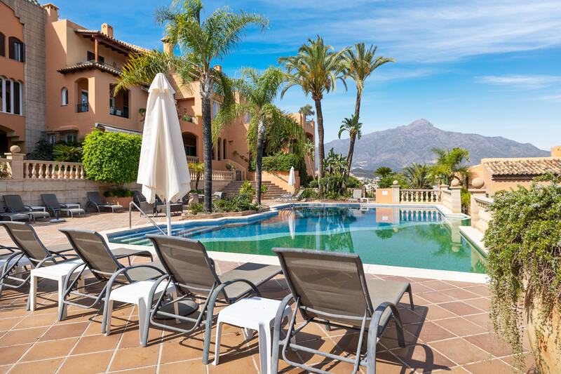 Duplex til salg i Nueva Andalucia, Málaga