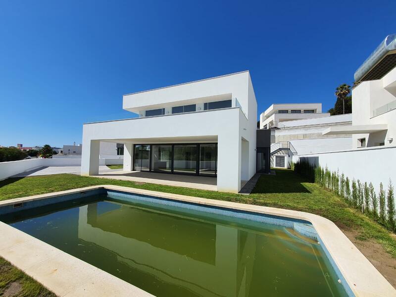 Villa til salgs i Manilva, Málaga