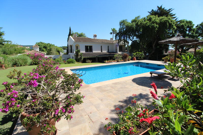4 Cuarto Villa en venta
