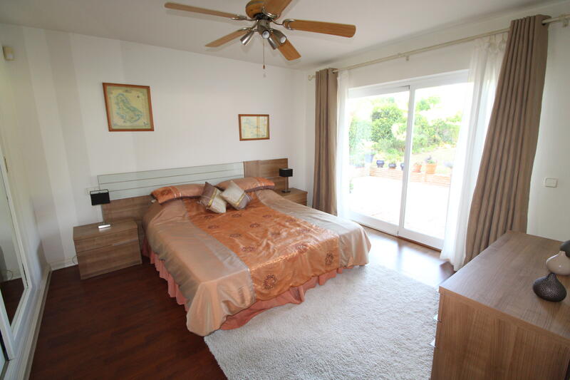 4 Cuarto Villa en venta
