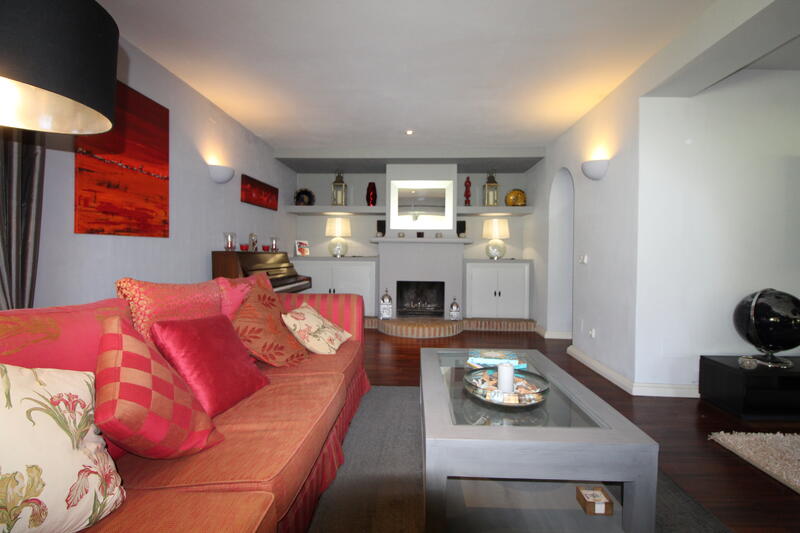 4 Cuarto Villa en venta
