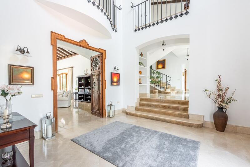 7 bedroom Villa for sale