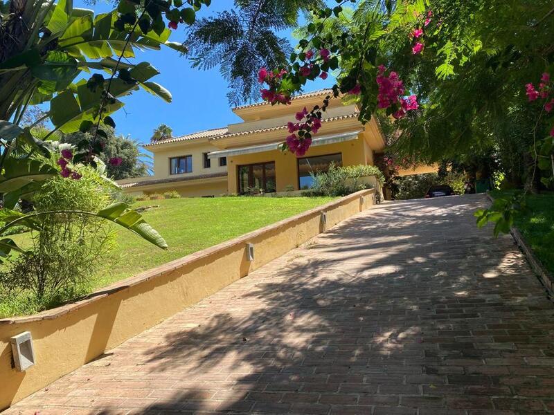 4 Cuarto Villa en venta