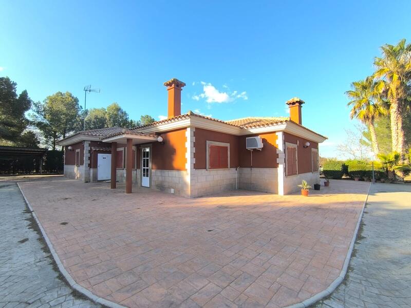 Villa til salg i Yecla, Murcia