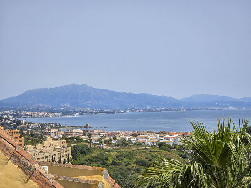 Lägenhet till salu i La Duquesa, Málaga