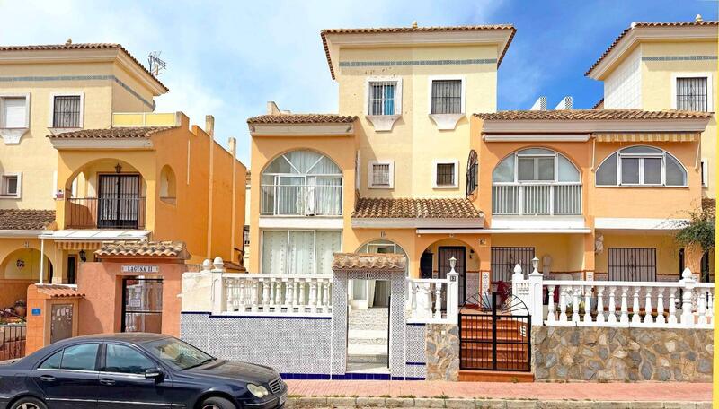 дуплекс продается в Orihuela Costa, Alicante
