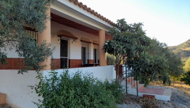 Lantställe till salu i Alora, Málaga
