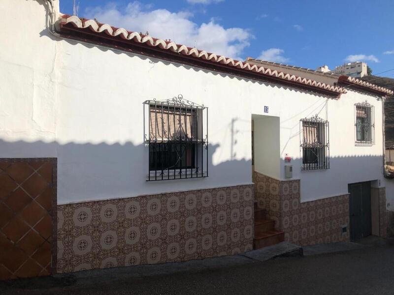 Maison de Ville à vendre dans Alora, Málaga